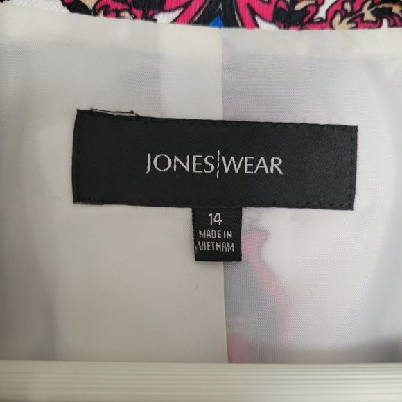 Jones & Company Paisley Jacket - Picture 3 of 7